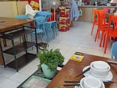 -老何家后安粉·糟粕醋海鲜火锅(三亚湾椰梦长廊店)