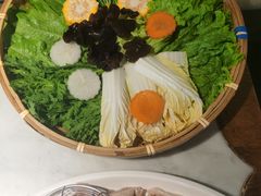 -尚尚仙·酸汤猪手·猪肚鸡火锅(华联万柳购物中心店)