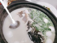 -香山湖家家宴(中山陵店)