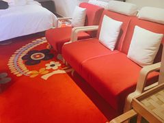 -喜鹊愉家酒店(郑州曼哈顿博览中心地铁站店)