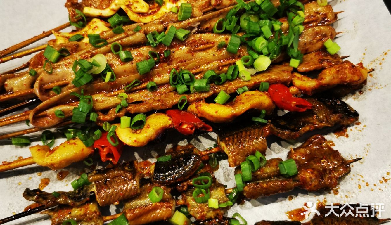 以前是没有铺面的,现在铺面一个多月了