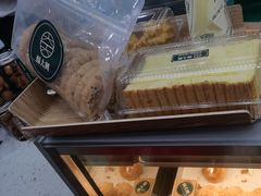 -酥大興·新国潮糕点配茶饮(龙岗万达黑金店)