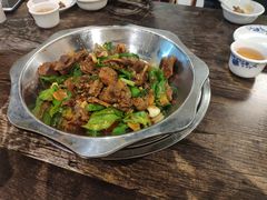 -二厨·吊桥小院·脆皮烧鸡公·本地农家菜(沿江西路店)