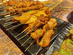 -老街烧烤大排档·地道湖北菜·龙虾馆(汉口火车站店)