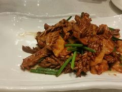 爆炒腰花-闫府私房菜·百年鲁菜(恒隆店)