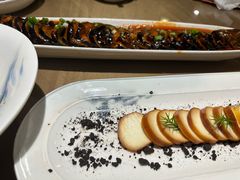 -东口码头·烧鸽子·鱼头泡饼·地方菜(金鹰悦城店)