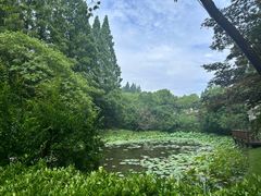 -上海怡沁园度假酒店