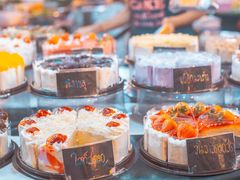 -席娜卡琳火车铁道夜市