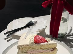 -洪小鹏生活美学馆(领SHOW天地店)