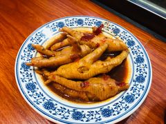 -爆炸头阿姨小四川正宗川味小吃(无任何分店)