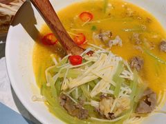 酸汤肥牛-荣小馆(临海世纪花城店)