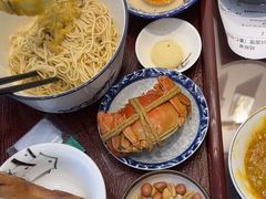 -百年老字号·观振兴蟹黄面·三虾面·苏式面(观前街富仁坊巷店)