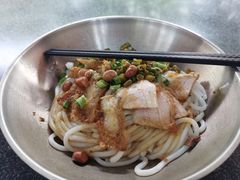 -丫丫桂林米粉(学府店)