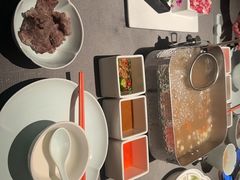 -左庭右院鲜牛肉火锅黑金店(陆家嘴中心店)