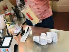 -阿姨奶茶专卖(舌涧道杭州惠民路创始店)