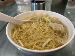 傳統全蛋雲吞麵-恩宁刘福记(东华东路店)