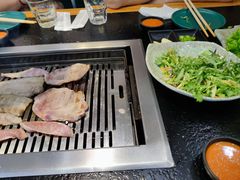 -臻牛烤肉