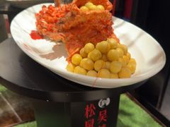 -吴越荣记苏州菜·松鼠桂鱼100%活鱼现做(斜塘老街店)