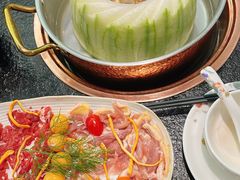 -得意咚瓜·顺德鱼生·冬瓜火锅(深圳首店)