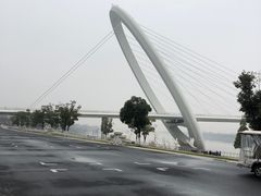 -南京眼步行桥
