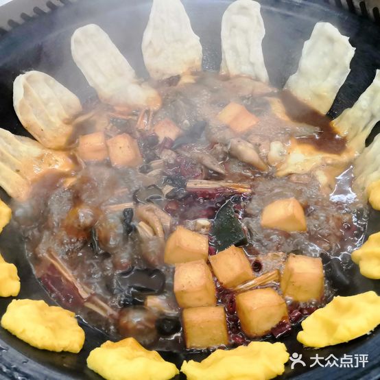 东北铁锅宴(铜沛路旗舰店)