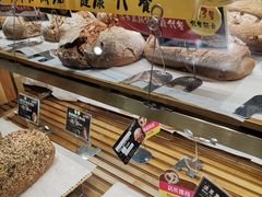 -汉柏麦香德国面包房(海信店)
