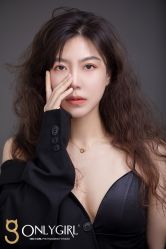 -onlygirl摄影美学馆高端定制(江滩店)