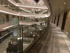 -上海滴水湖皇冠假日酒店