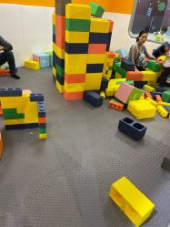 -玩塾品格乐园(宇宙太空龙旗店)
