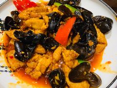 -东来菜馆•手抓海鲜家常菜•海鲜锅贴(鸽子窝店)