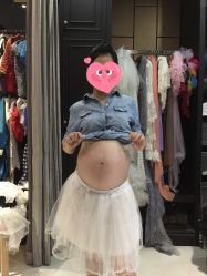 -现代经典婚纱摄影