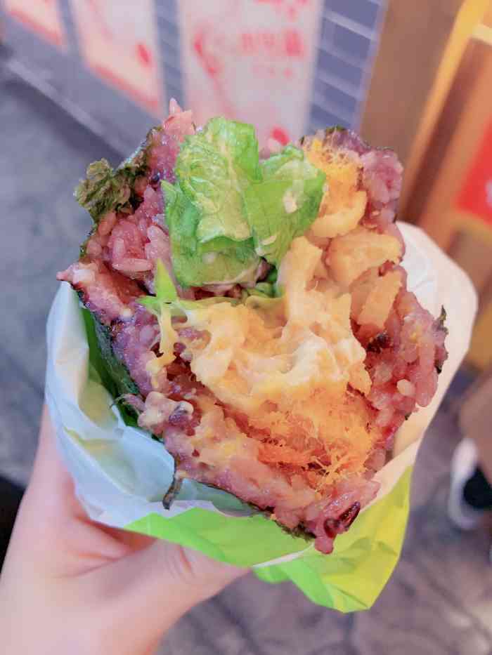 小弄堂饭团(食宝街二期店)-"店面比较小有点难找.