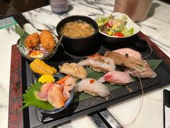 -家贺屋刺身寿司专门店