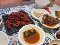 -松哥油焖大虾.小龙虾.黑鸭煲(海岸城店)