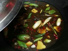 -老东北铁锅炖鱼(虎林路店)