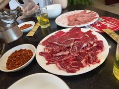 -周老三跷脚牛肉·全牛火锅(非遗传承店)