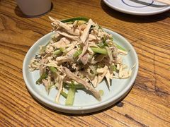 -刀小蛮半只鸡过桥米线(新奥购物中心店)