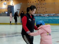 -冠军冰场CHAMPION RINK(凯德广场店)