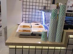 -南门金峰辣子鸡·玩串串(昌发展万科广场店)