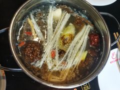 -唯爱KTV聚会餐厅(仙林东城汇店)