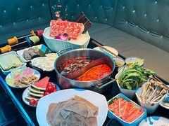 -唯爱KTV聚会餐厅(仙林东城汇店)