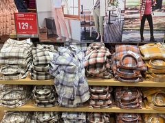 -优衣库(上海虹口龙之梦店)