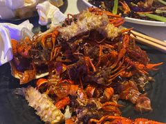 -红盔侠小龙虾(海宁银泰店)