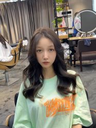 -藤野造型专业烫染接发