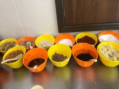 自助调料区-牛知府云南菌汤鲜牛肉火锅(肖家湾店)