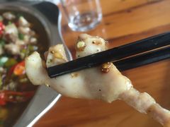 -廖哥泡椒兔(峨眉店)