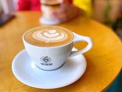 -ZING COFFEE 镜咖啡