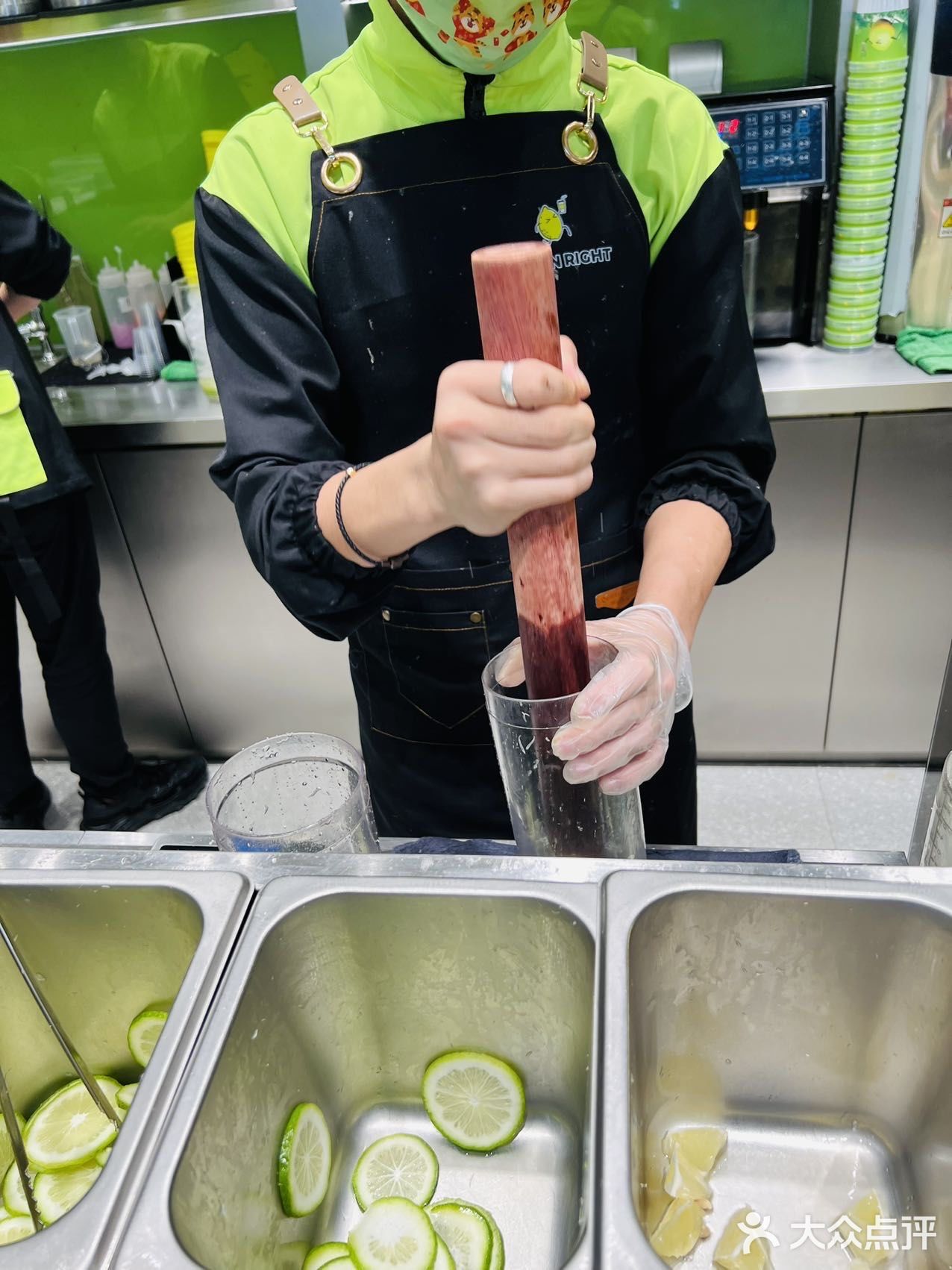 打卡｜柠檬向右👉手萃分子柠檬茶