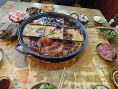-正南齊北重庆老火锅(光华村直营店)