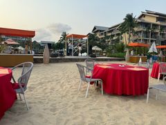 -亚龙湾希尔顿自助餐厅·海鲜·烧烤·沙滩BBQ·现场乐队